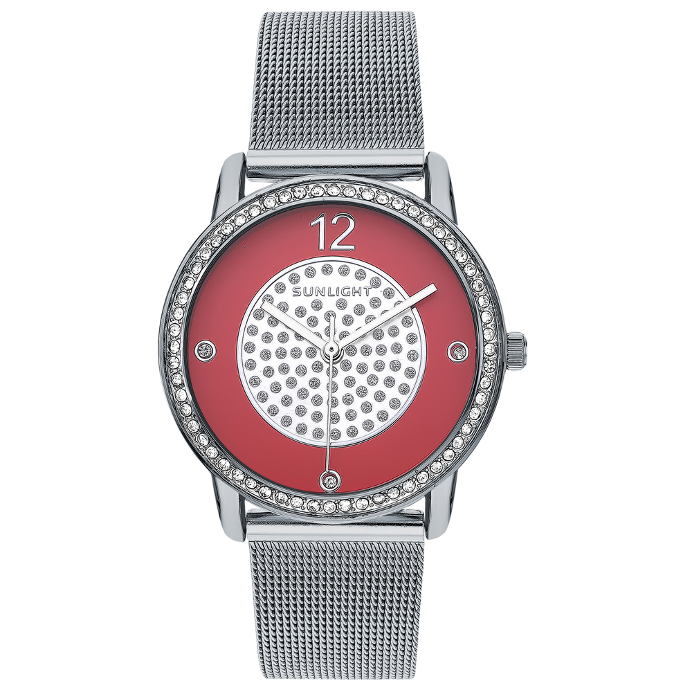 Фото «Женские часы с кристаллами на миланском браслете»